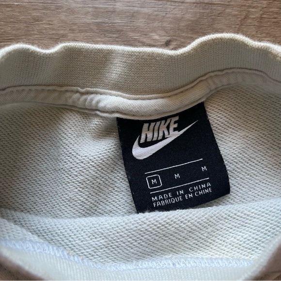 Nike Cropped Sweatshirt - Picture 4 of 4